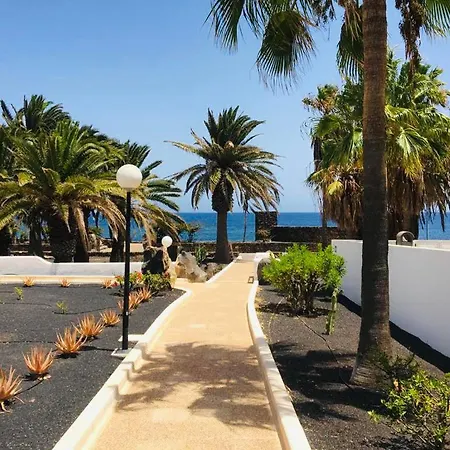 Trinity House En Playa Bastian Villa Costa Teguise Exterior photo