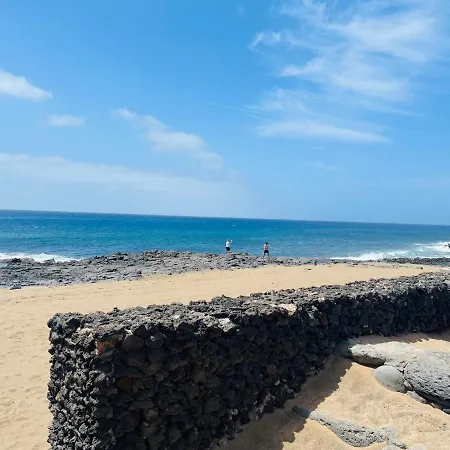 Trinity House En Playa Bastian Villa Costa Teguise Exterior photo
